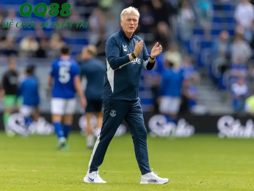 HLV David Moyes đang có một mùa giải tương đối thành công với Everton (Ảnh: CLB) HLV David Moyes đang có một mùa giải tương đối thành công với Everton (Ảnh: CLB)
